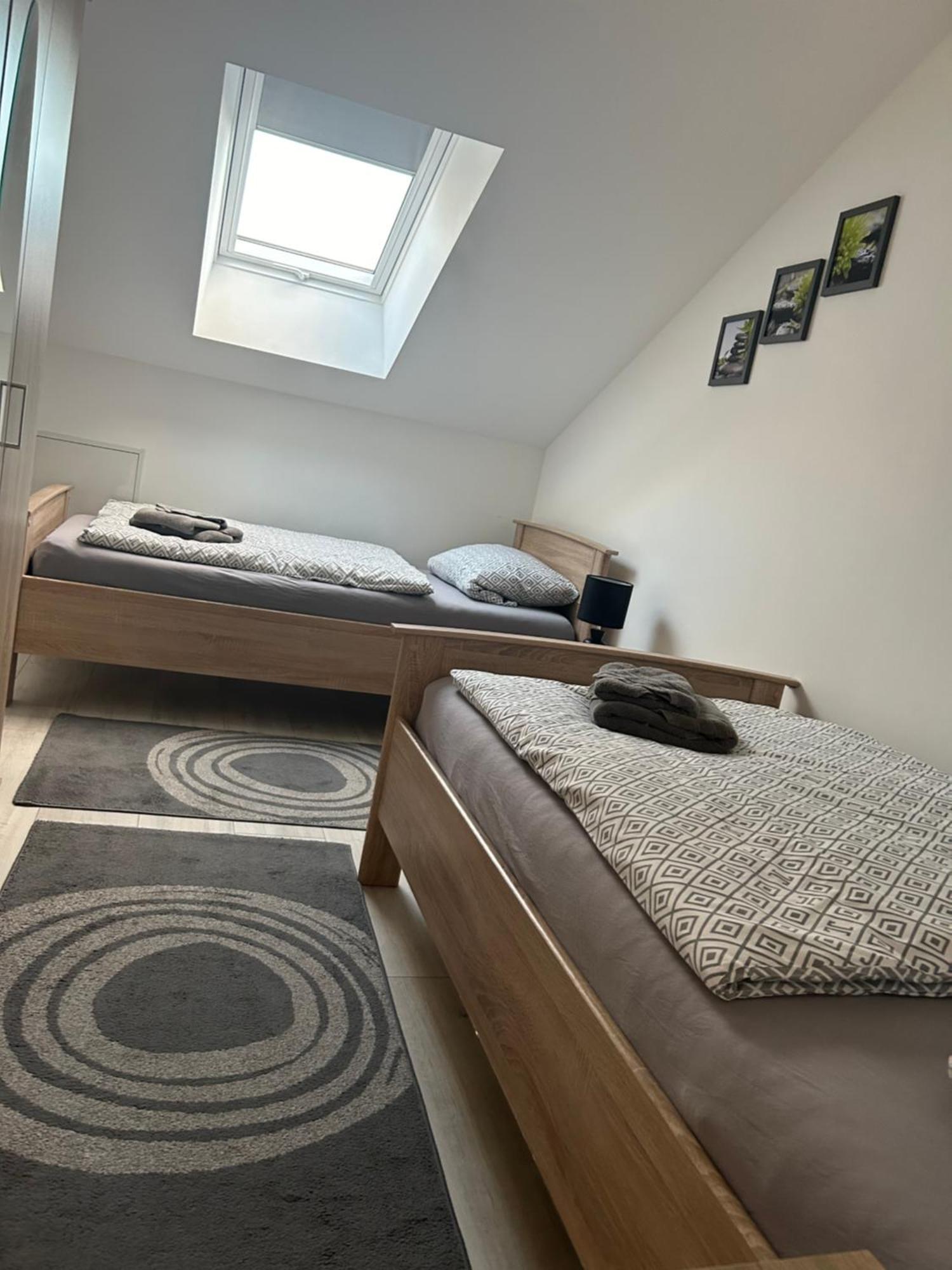 Bane 95qm - Messewohnung, Ferienwohnung,monteurwohnung Appartamento *