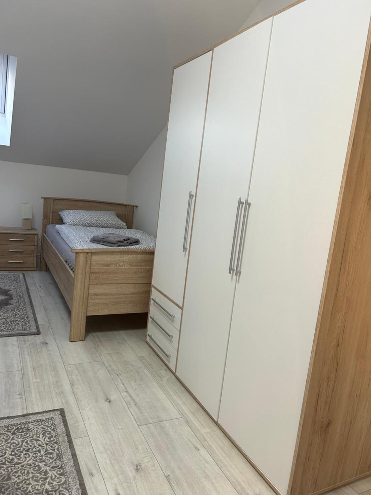 Bane 95qm - Messewohnung, Ferienwohnung,monteurwohnung Apartment